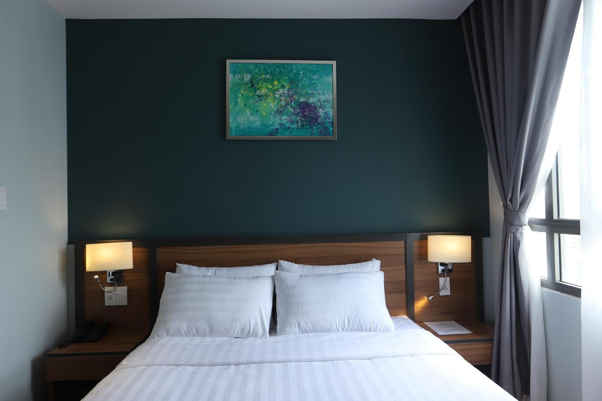 Lanura Apartments And Hotel Ho Chi Minh City Exterior photo